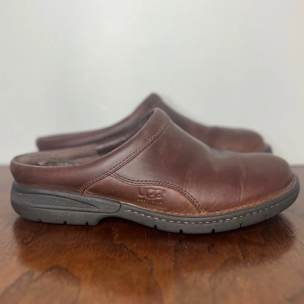 UGG Leather Clogs Mules Brown Slip On Shoes Men's Size 9.5 Comfort Fit
